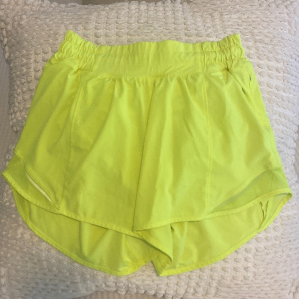 Lululemon Hotty hot shorts